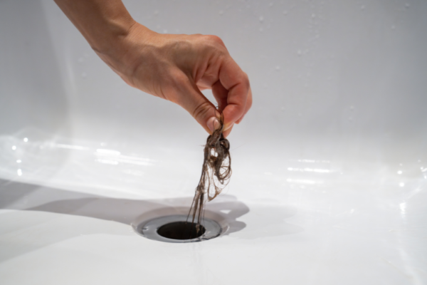 unblocking-drains-with-hydro-jetting plumber-unblocking-drains-using-advanced-hydro-jetting-equipment