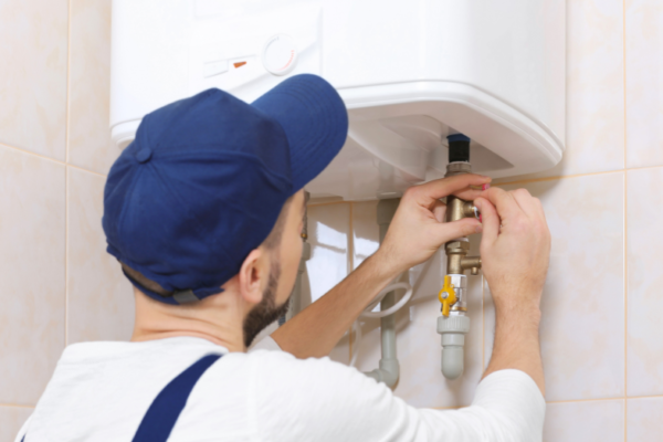 geyser-installation-by-professional-plumber-for-home-hot-water-system